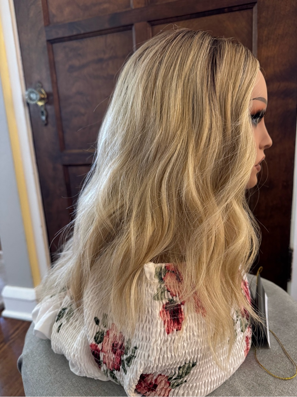 Rose Ella Hand Tied Belle Tress
Honey Chai Latte - Picture 5 of 6
